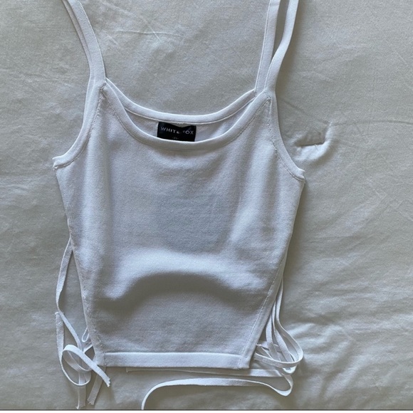 White fox boutique tie crop top xs - Picture 2 of 3